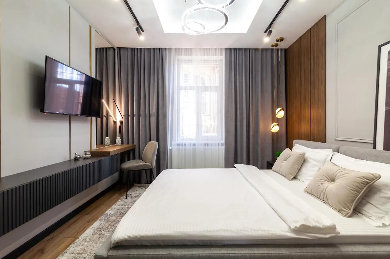Royal Vip Apartment On Gorodotska 31 Λβιβ Ουκρανία